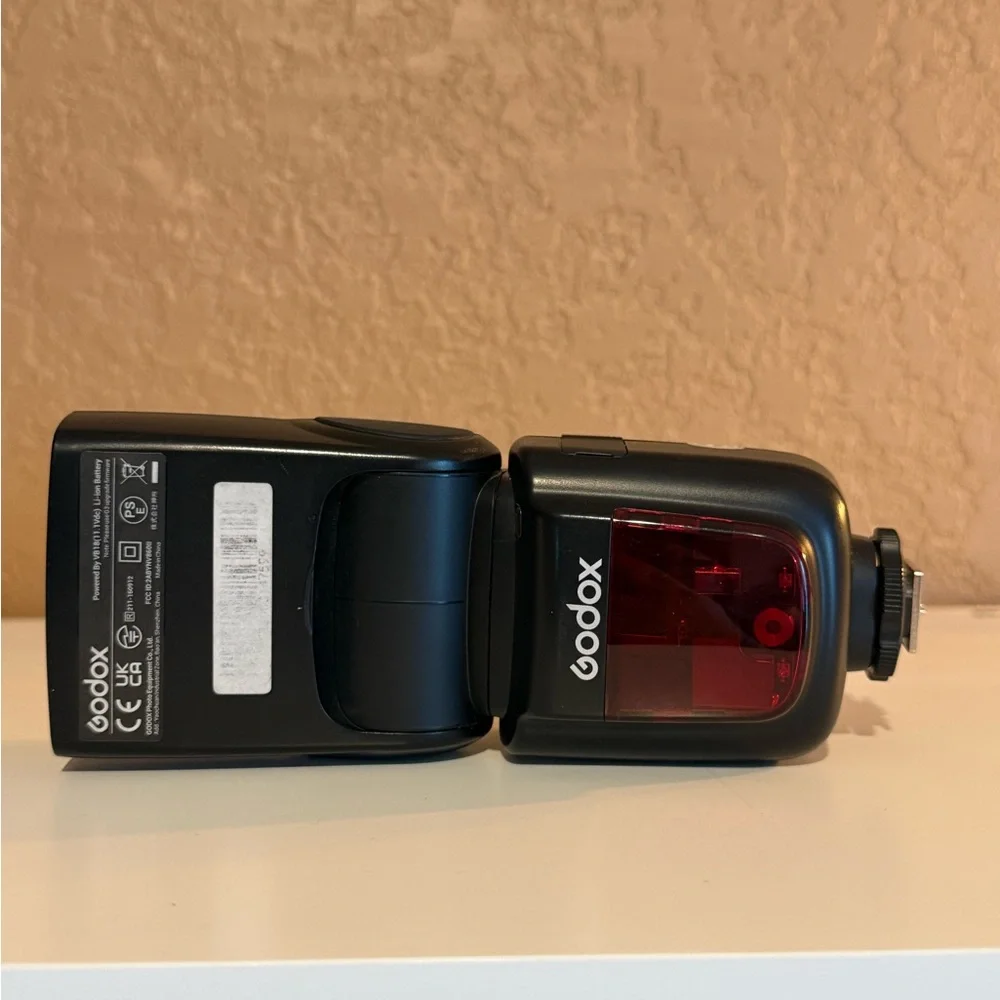 Canon Black V860II-C Camera Flash